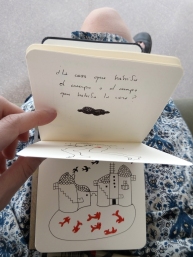 1 cuaderno pequeño mar lozano